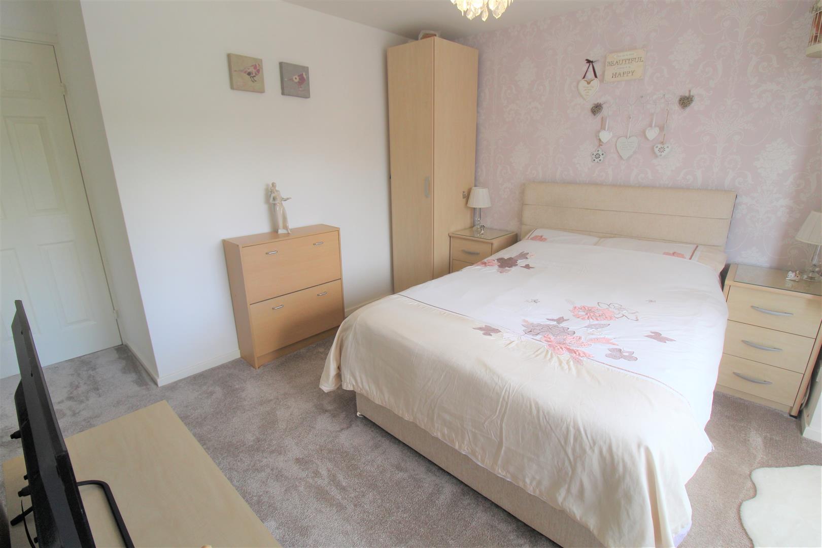 Powderham Close, Packmoor, Stoke-On-Trent